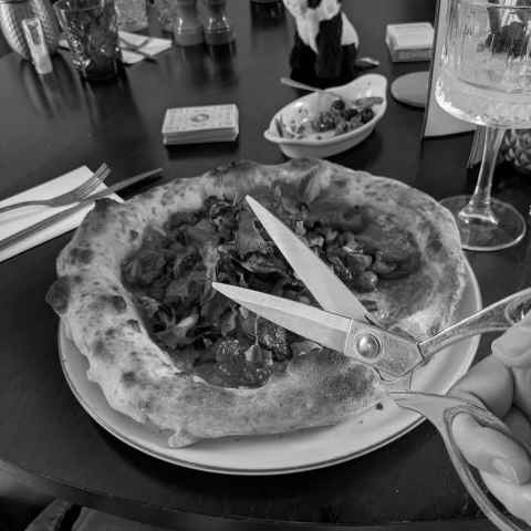 Mama Leone pizza in Vienna
